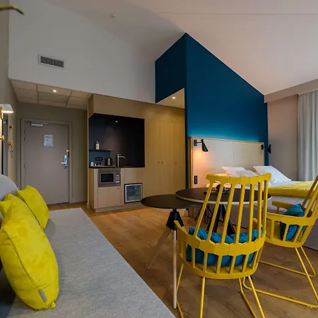 Otel Western Montecristo-bastia 3*